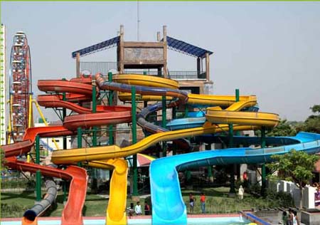 Giant-Water-Slides2
