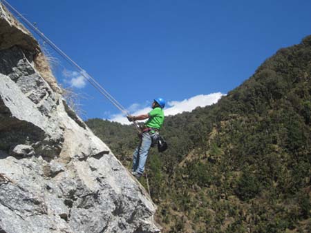 Rock-Climbing-Adventure-Churwadar-Camping-Rajgarh-Himachal-Pradesh-6