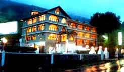 Hotel British at night,QUALITY INN RIVER COUNTRY RESORT, Quality Inn River Country Resort Manali,Hotel Quality Inn River Country Manali, The Quality Inn River Country , Hotels in Manali, Hotel Quality Inn River Country in Huts Manali, Package for Manali. Budget Hotel / resort Manali. 3 Star hotels Manali.