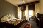 hotel_sitara_international_room1