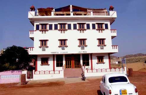 Hotel Teerth Palace, Pushkar Rajasthan &amp;  Hotels and Resorts in Udaipur, Discount hotel rates pacakges.