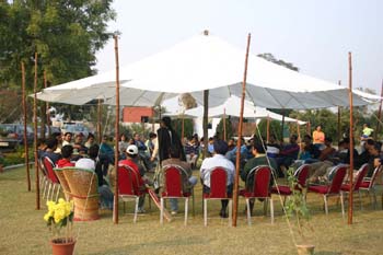 meeting in outdoors